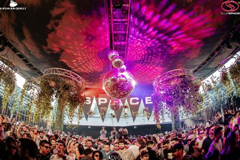Space club miami - The club’s famous Terrace features a clear ceiling allowing dancers the rare opportunity to watch starlight turn to sunrise as they get lost and fall in love with …